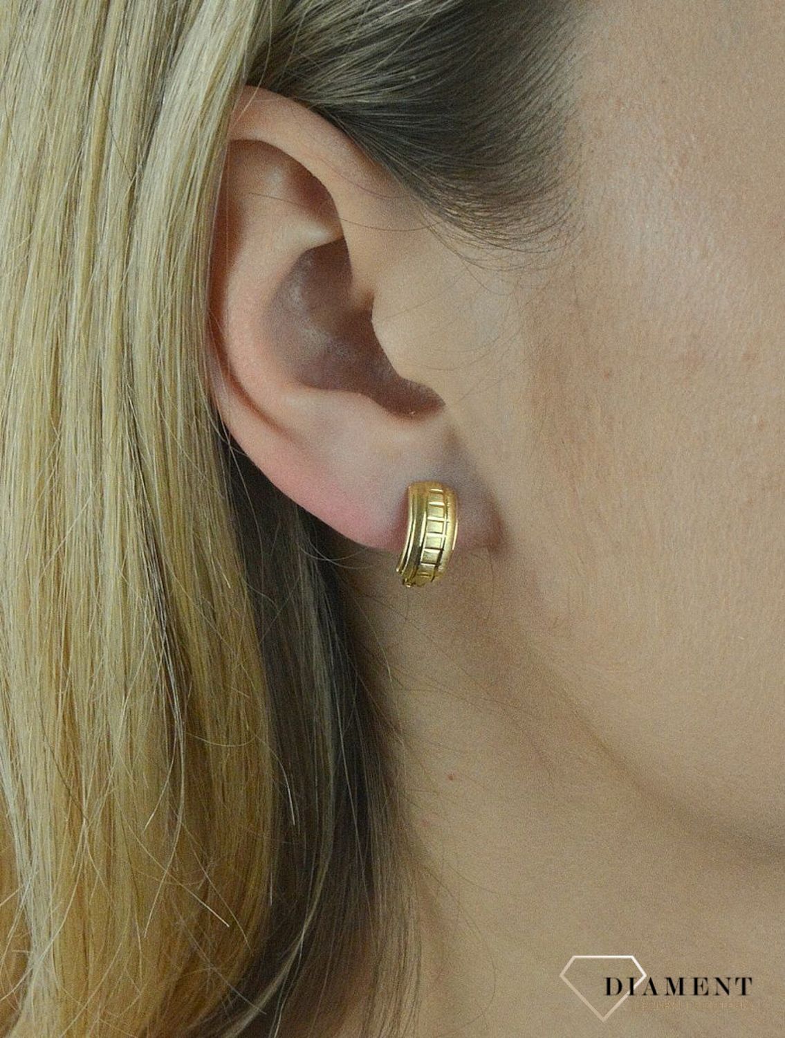 Złote kolczyki grawerowane blaszki pr 585 KL 5287io.jpg